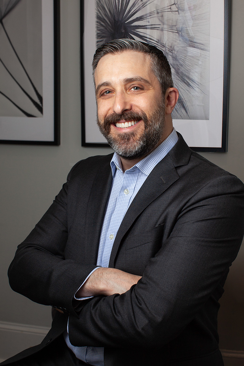 Dr Sam Meyrowitz